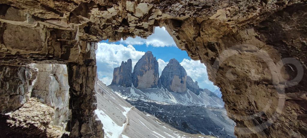 Blick auf die Drei Zinnen in den Dolomiten